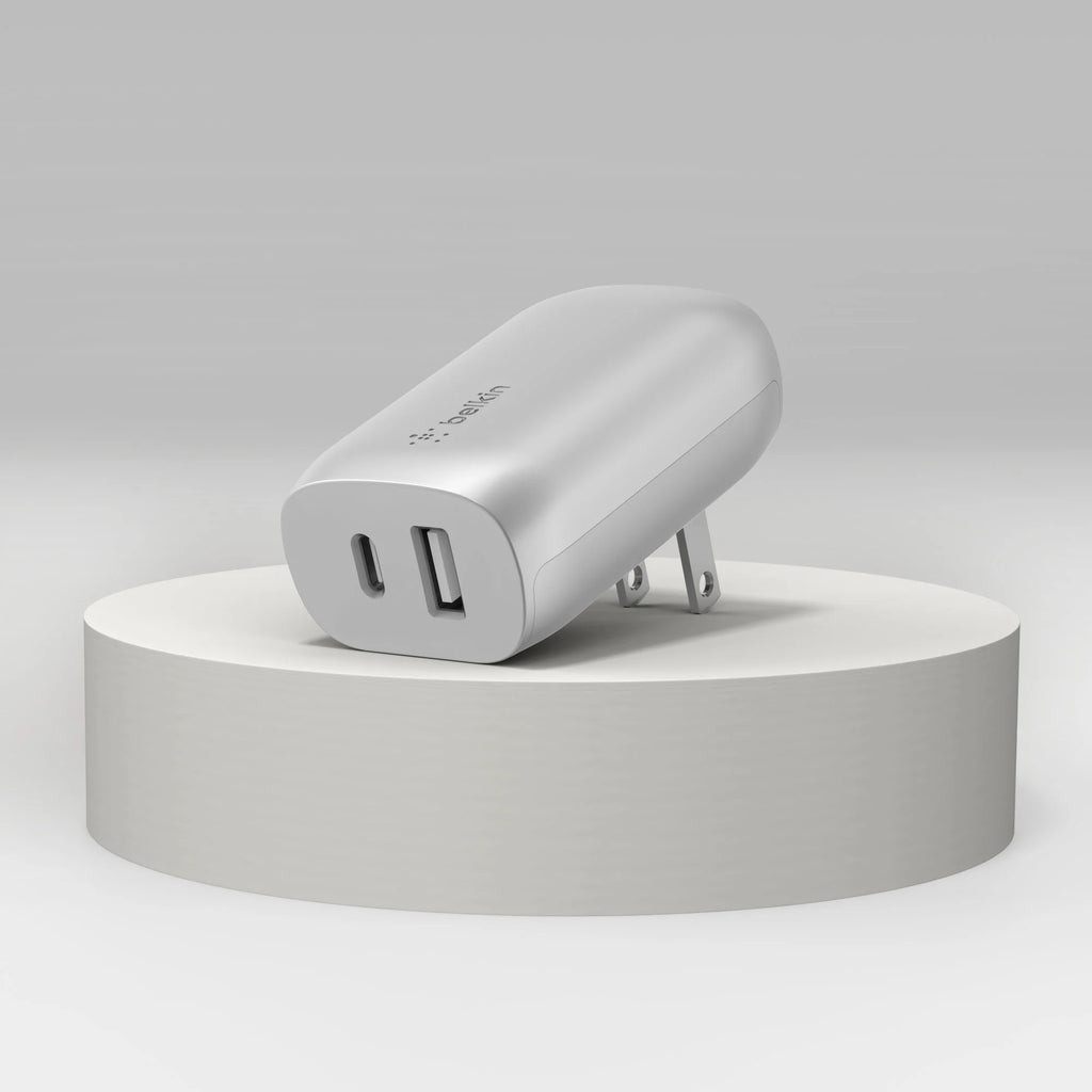 37W Dual Wall Charger USB-C to Lightning Cable Silver E4887