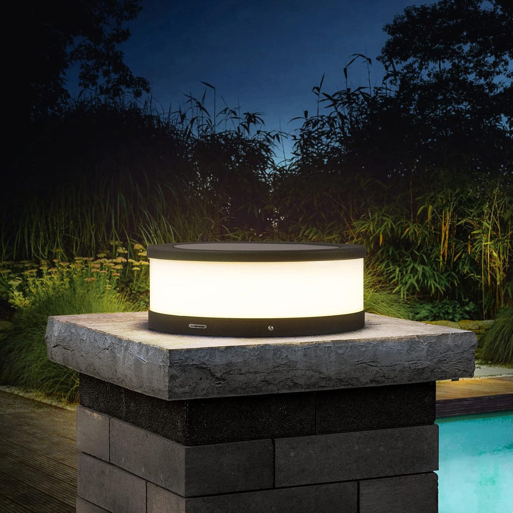 Outdoor Solar Post Cap Light R1505