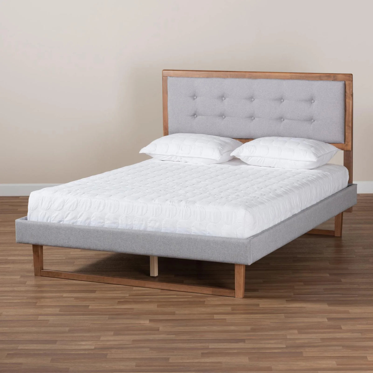 King Size Light Gray Upholstered Wood Platform Bed P32585