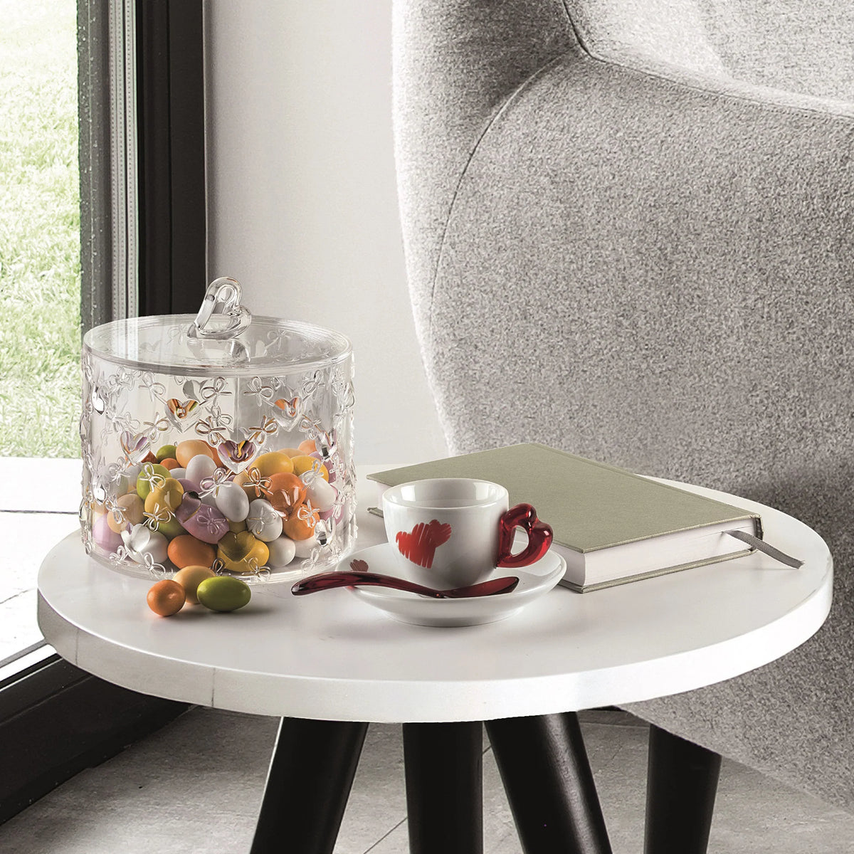 Container With Lid A253