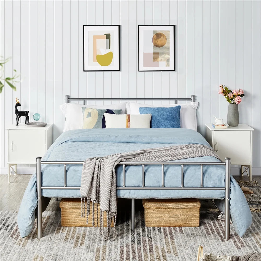 White Full Metal Platform Bed with Spindle Headboard and Footboard Y39836